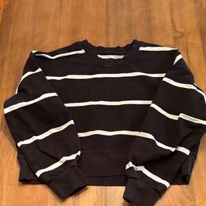 Black and White LuluLemon Cropped Sweatshirt